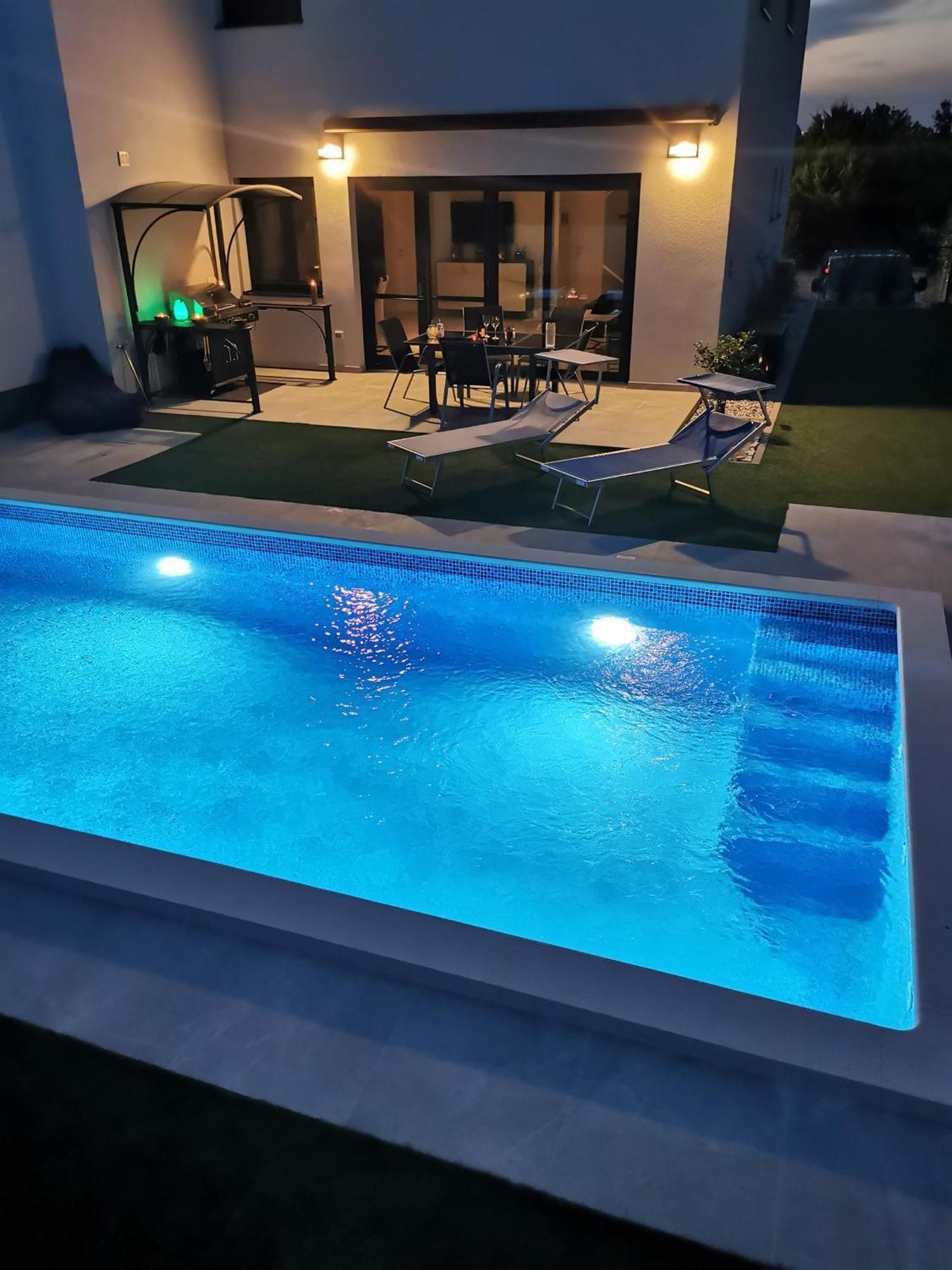 شقة Volme Pool بنجول المظهر الخارجي الصورة